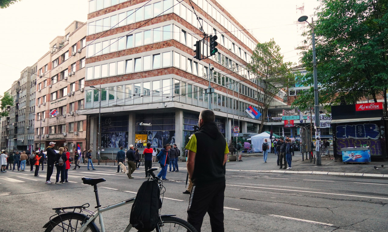 RTS-U PRETI OGROMNA OPASNOST OD POŽARA I POPLAVA! Pogledajte šta su blokaderi uradili - šef obezbeđenja ima važan apel