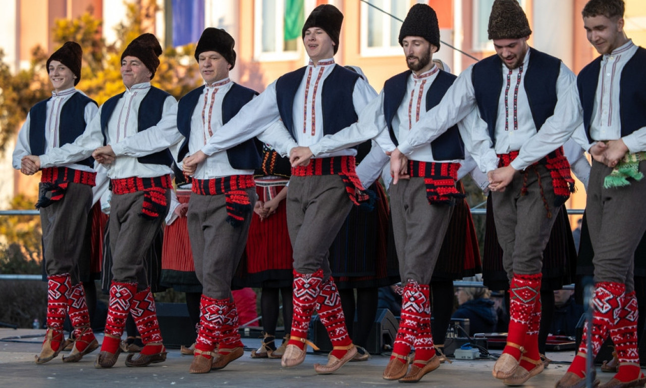 GARAVA SREDA - DAN ZA NEŽENJE! U Banatu se znalo ko je zakasnio sa ženidbom, a ovo su običaji koje treba ispoštovati