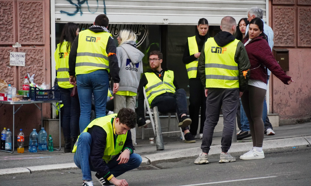 OSUĐEN MUŠKARAC KOJI JE POKUŠAO NOŽEM DA NASRNE NA STUDENTE U NOVOM SADU Evo kakva ga kazna čeka
