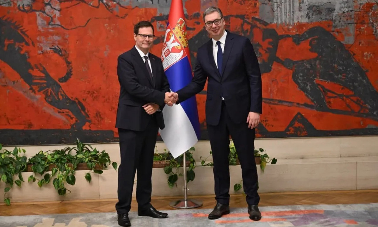 VUČIĆ PRIMIO AKREDITIVE NOVOIMENOVANOG AMBASADORA AUSTRIJE Evo šta to znači