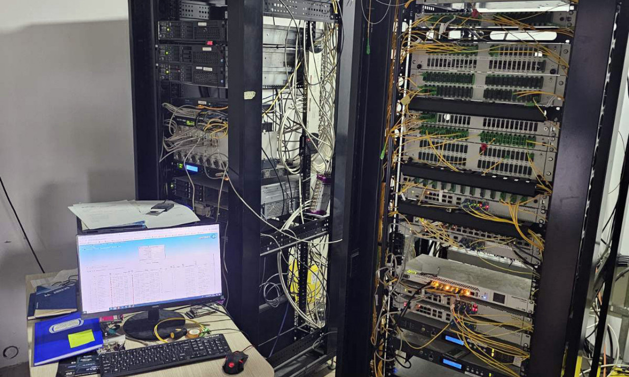 PALI ILEGALNI TV EMITERI, VELIKA AKCIJA POLICIJE: Neovlašćeno koristili autorska prava i prodavali svoj proizvod!