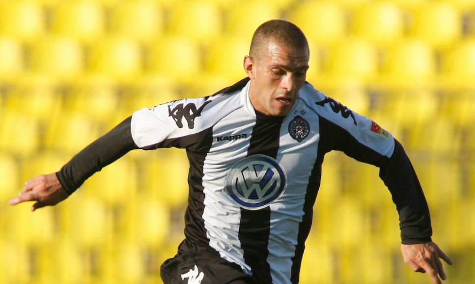 VELIKI POVRATAK: Omiljeni fudbaler "grobara" ponovo u Srbiji