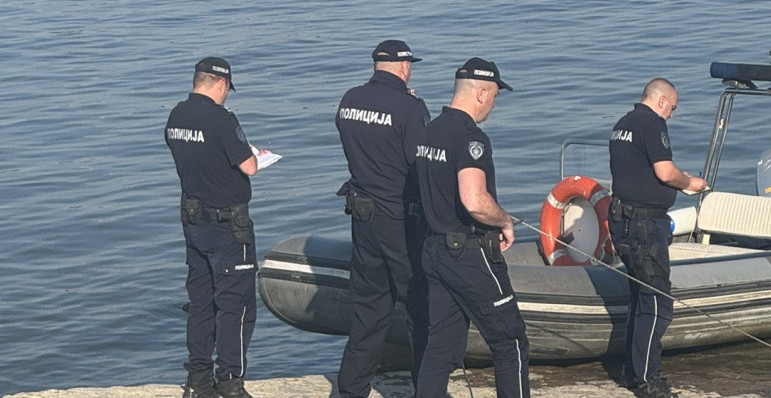 MUŠKARAC (34) SKOČIO SA PANČEVAČKOG MOSTA! Opirao se spasavanju