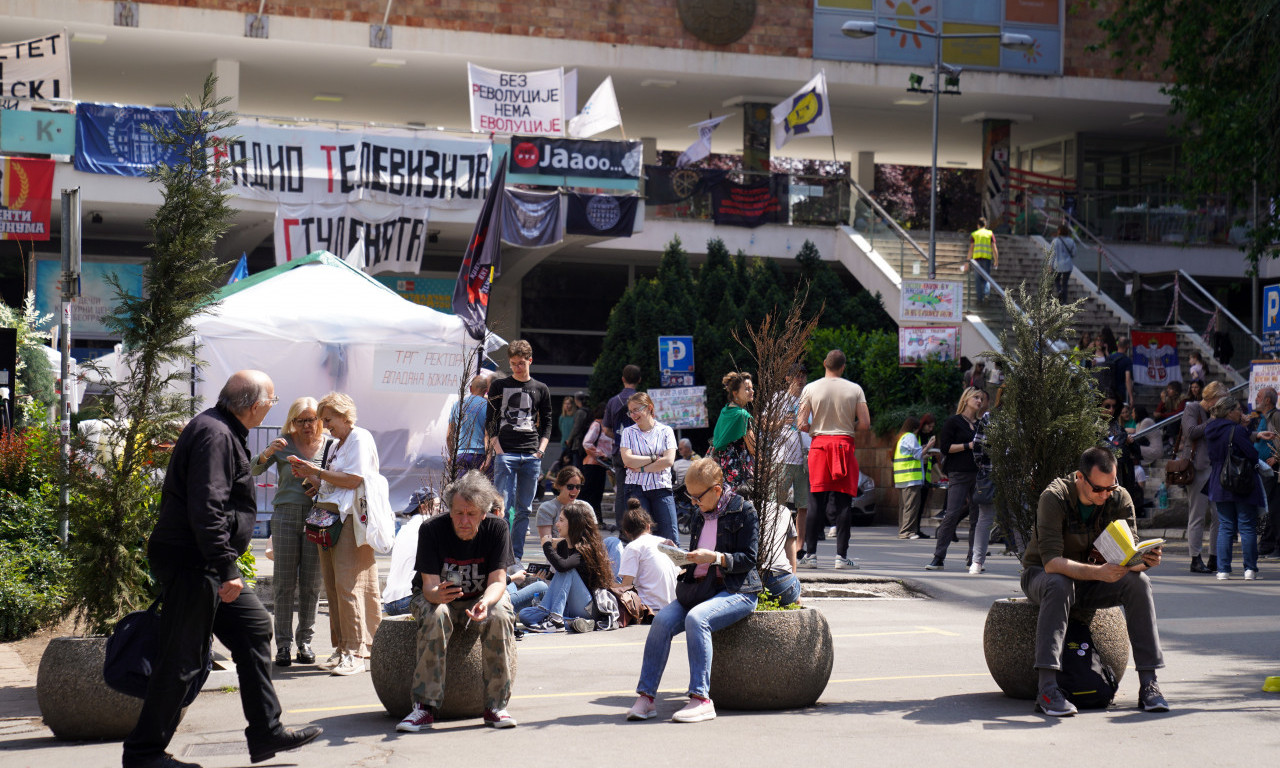 VEĆ 13 DANA PARALISAN CENTAR GRADA, A KAKVA JE DANAS SITUACIJA? Evo šta se dešava na ulicama prestonice