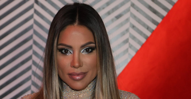 "OBEĆAO ME GAZDI DISKOTEKE" Sandra Afrika otkrila šok detalje iz veze sa menadžerom