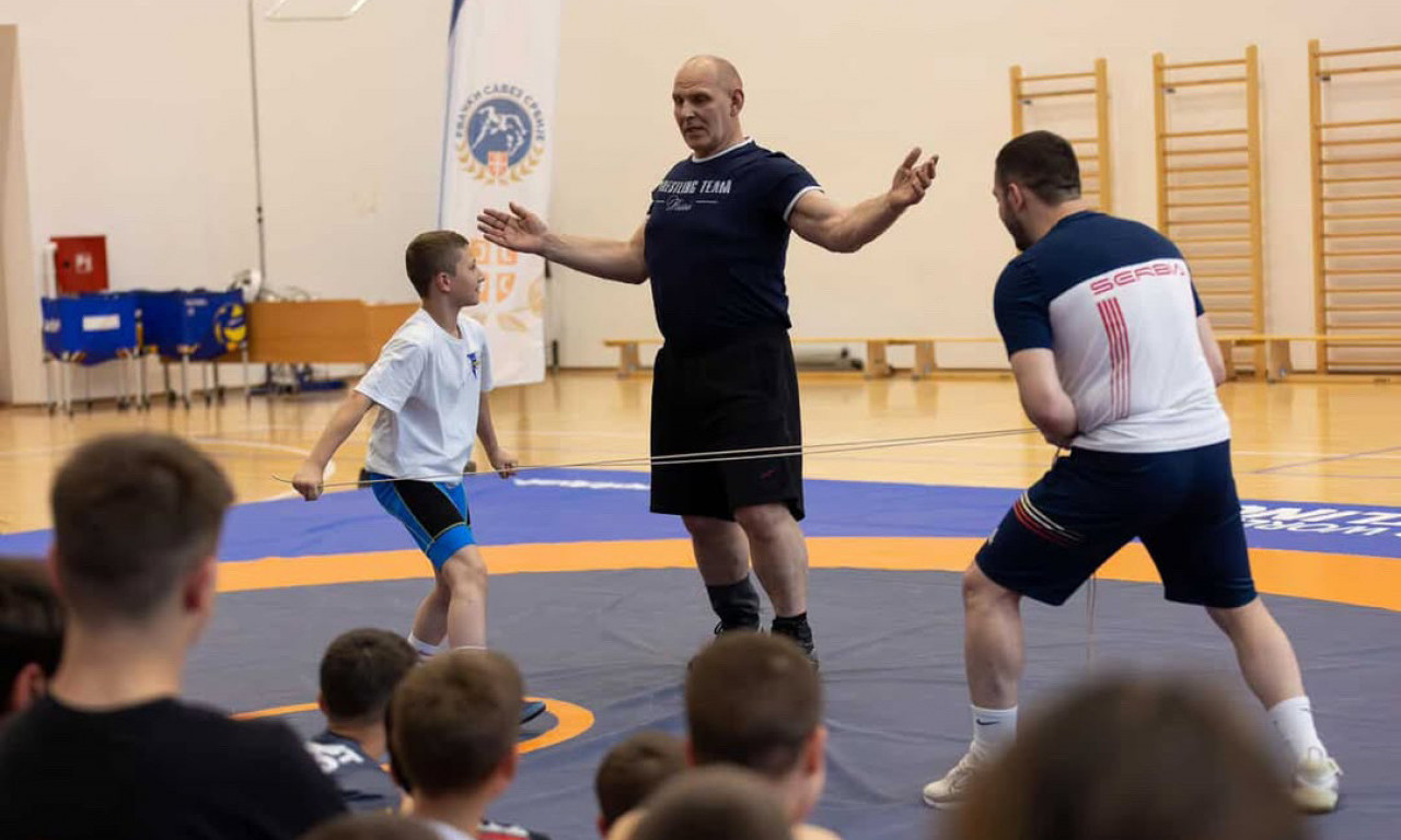 NASTAVAK SARADNJE SRBIJE I RUSIJE: Legendarni Aleksandar Kareljin održao otvoreni trening u Beogradu