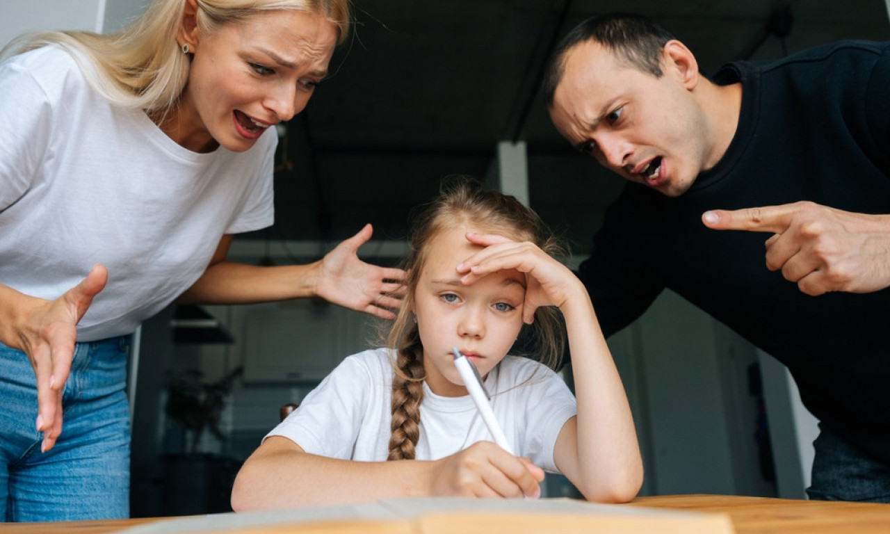 NE VIČITE NA DECU! Evo kakve posledice to ostavlja po zdravlje