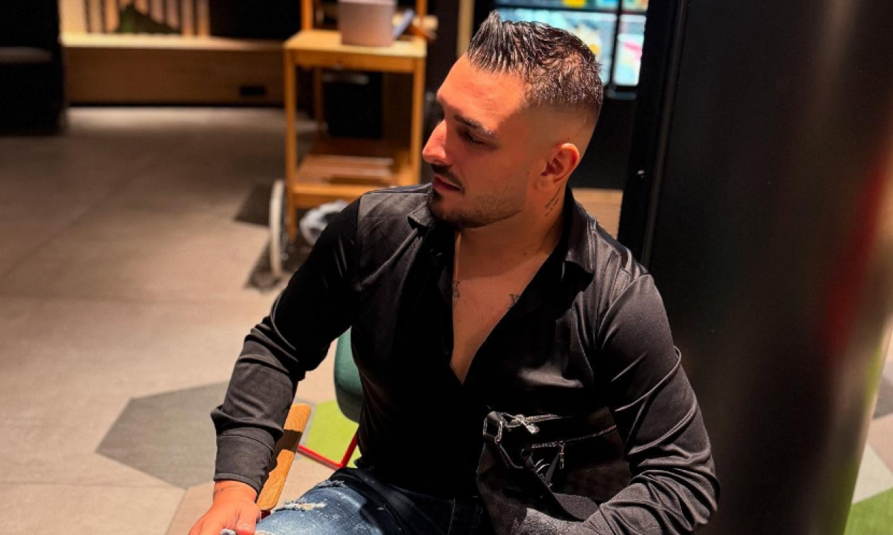 DARKO LAZIĆ PONOVO RIZIKUJE! OVAJ PUT SA DECOM Vezao ih za auto po snegu: "Zar ja ne znam da vozim?" (FOTO)