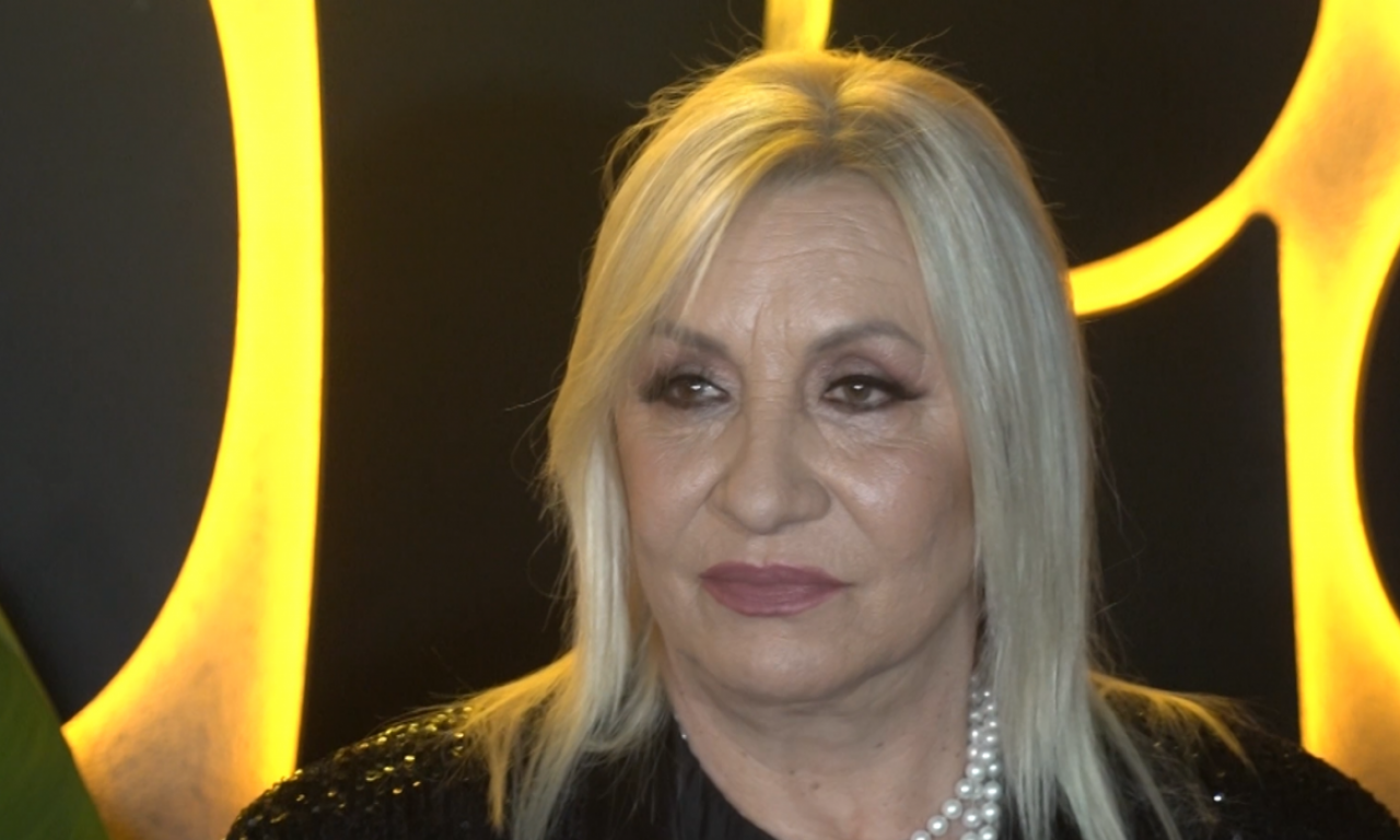 VESNA ZMIJANAC ISKOMENTARISALA ESTETSKE KOREKCIJE SVOJE ĆERKE Spomenula i Nikolijin koncert  (VIDEO)