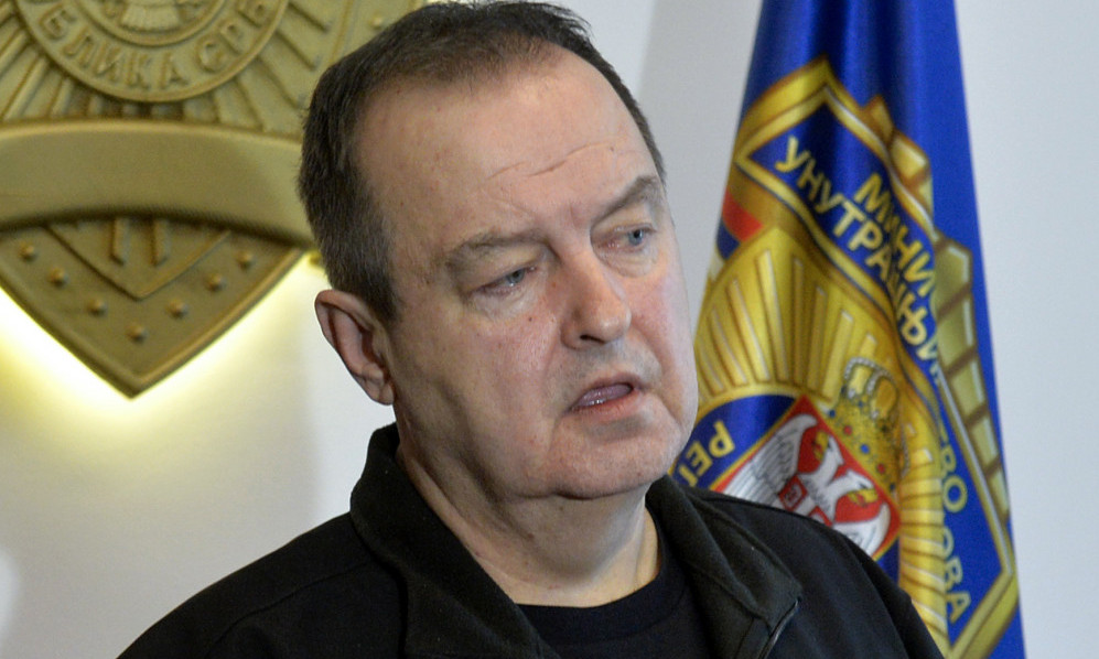 DAČIĆ: Tokom izbornog dana bilo narušavanja reda i mira, policija morala da reaguje