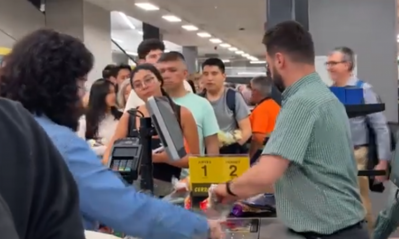 APOKALIPTIČNE SCENE KAO U DOBA KORONE Ljudi u panici, kupuju zalihe vode i hrane, Španija i Portugal ostali bez struje