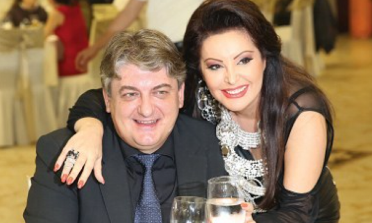 OD DIJAMANTSKE NARUKVICE I PRSTENA DO RAZVODA Ovo je ljubavna priča Dragane Mirković i Tonija: "Namazan mali"