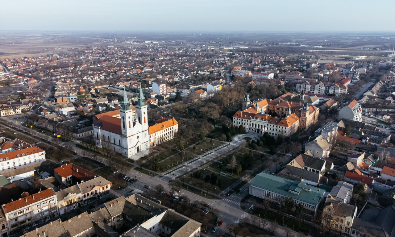 TUGA U SOMBORU Umro dečak (8) dve nedelje nakon pada sa zgrade