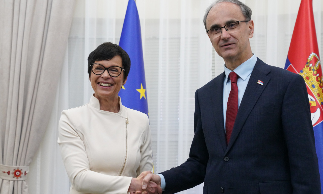 MACUT POSLE SUSRETA SA KOMESARKOM ZA PROŠIRENJE EU: Posvećenost evropskim integracijama prioritet Srbije