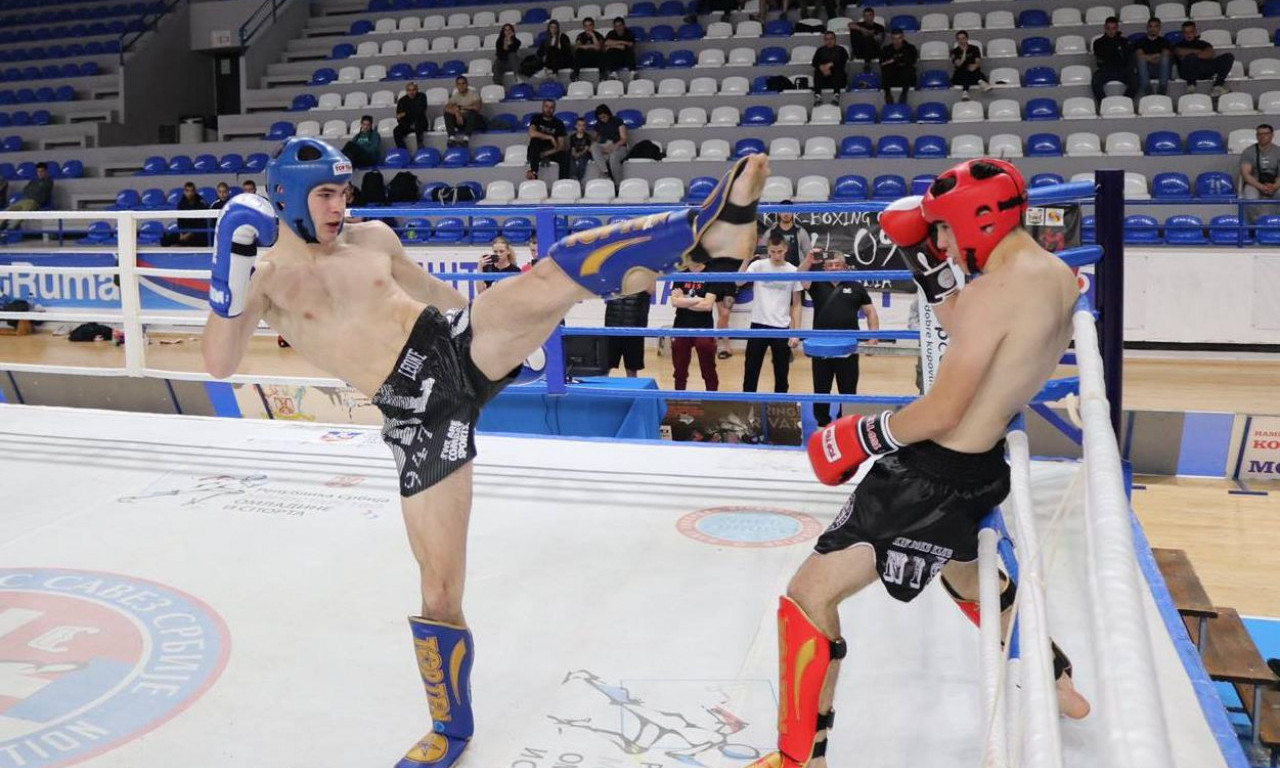 DRŽAVNO PRVENSTVO U KIK-BOKSU U RUMU: Evo ko je sve odneo medalje!