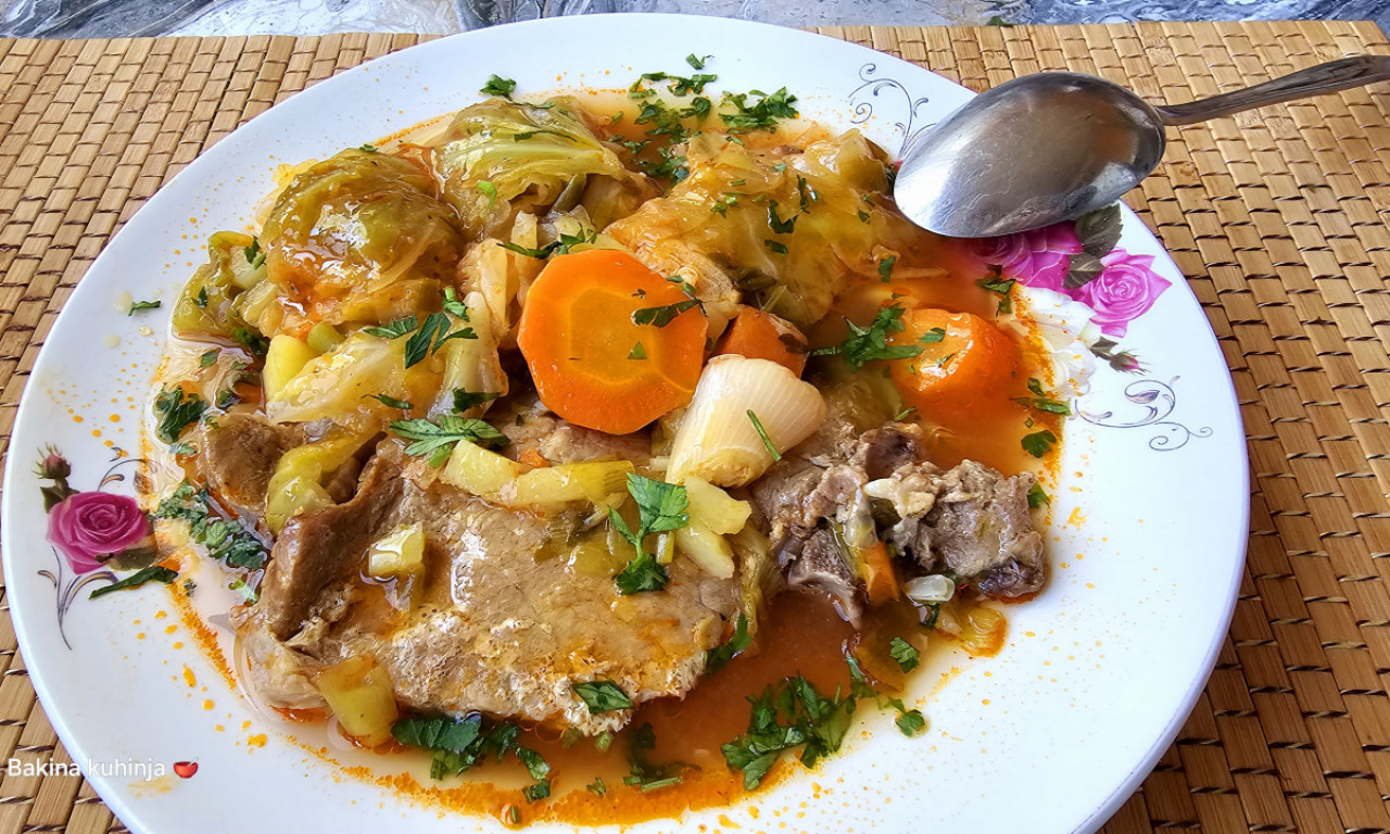 SLATKI KUPUS SA KRMENADLOM Nema bolje!