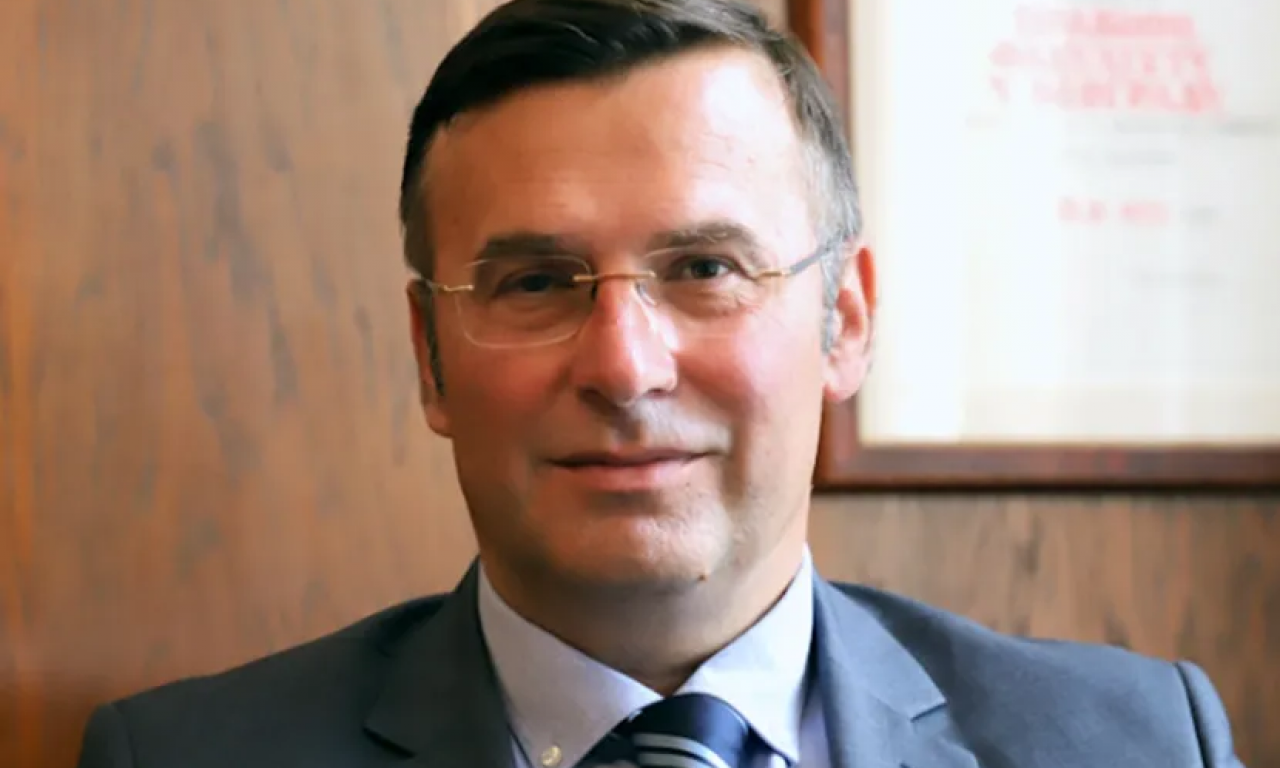 DEKAN PRAVNOG FAKULTETA U BEOGRADU PODNEO OSTAVKU: Sa dekanom Milisavljevićem otišla i cela uprava