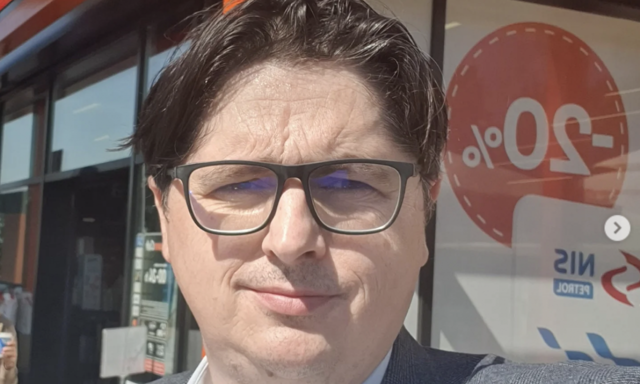 "REKLI SU: PUMPAĆEMO TE DO SMRTI! VIDEO SAM MRŽNJU U OČIMA" Poslanik Uglješa Mrdić za K1info o napadu - bilo ih je više!