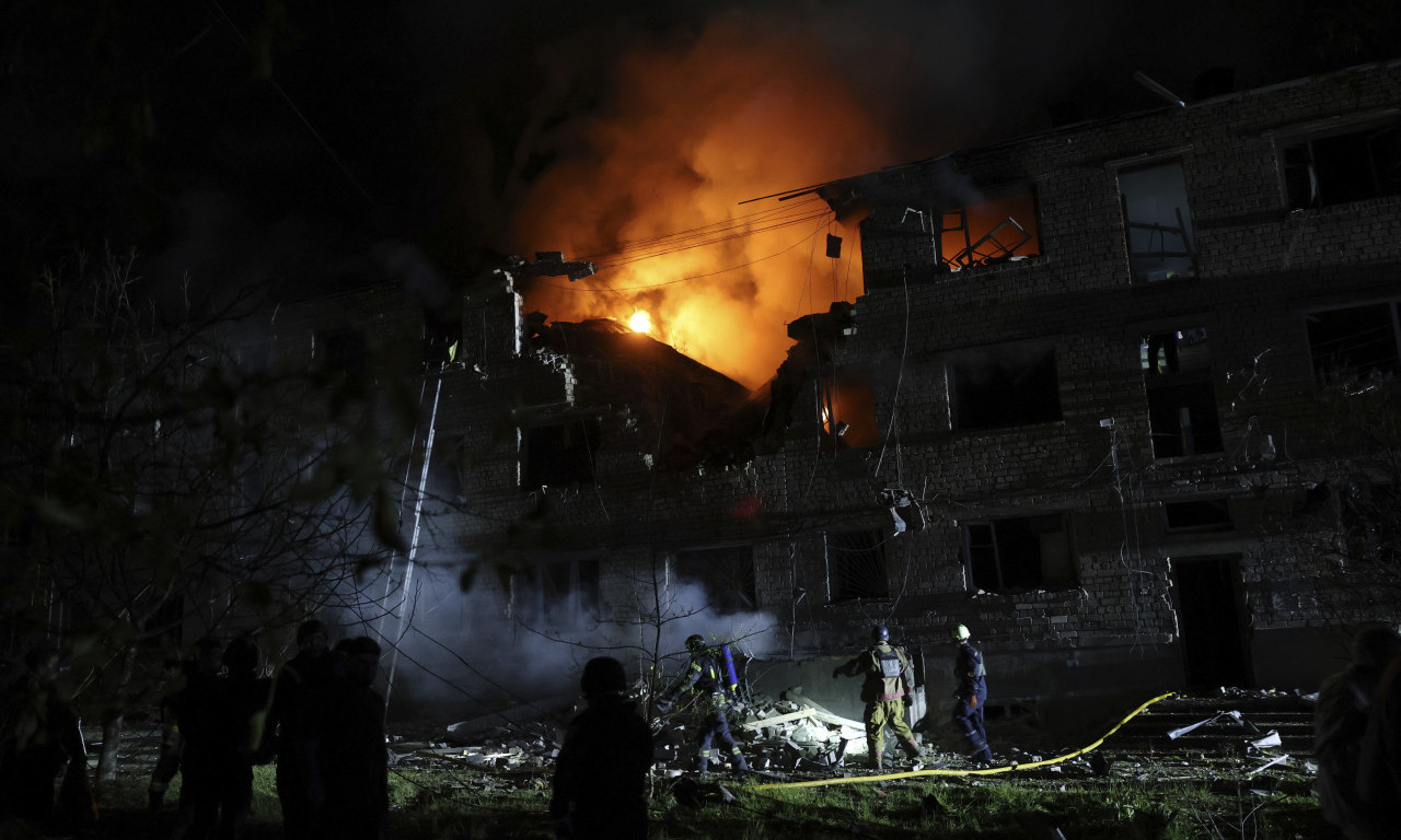 RANJENO DETE, POVREDE OD EKSPLOZIJA, OPEKOTINE... Zastrašujuće scene posle ruskog napada, crni bilans raste (FOTO)