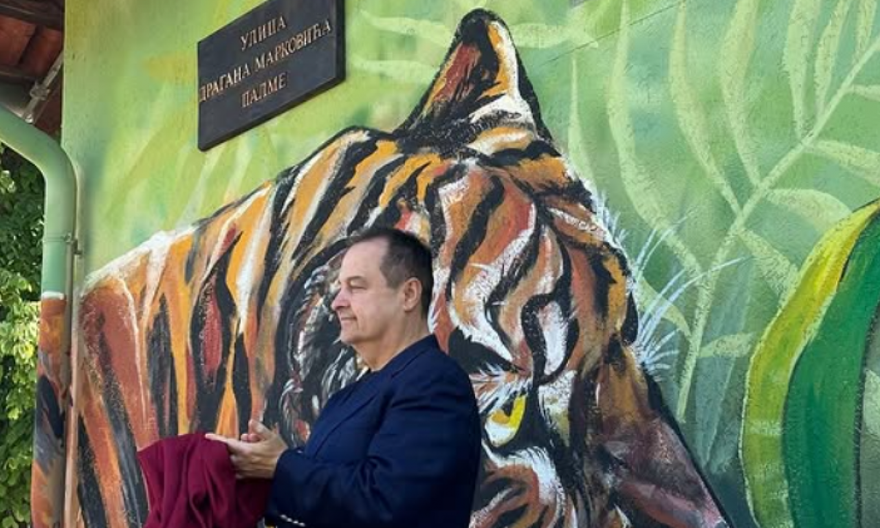 DAČIĆ OTVORIO ULICU DRAGANA MARKOVIĆA PALME U JAGODINI: „Dragi brate, nadam se da si zadovoljan“