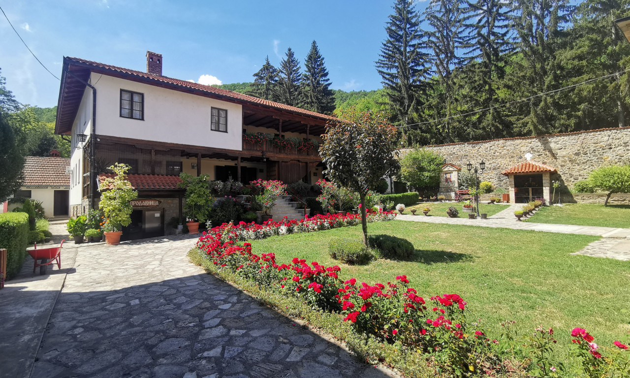 U SRPSKOM MANASTIRU KRIJU SE VELIKE TAJNE Jedna je od najlepših naših svetinja, a tu se krio i čuveni vojskovođa