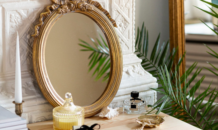 OVO SU DANI KADA NE SMETE BRISATI OGLEDALO Evo kada privlači novac, a kada vam sreća “beži” iz kuće