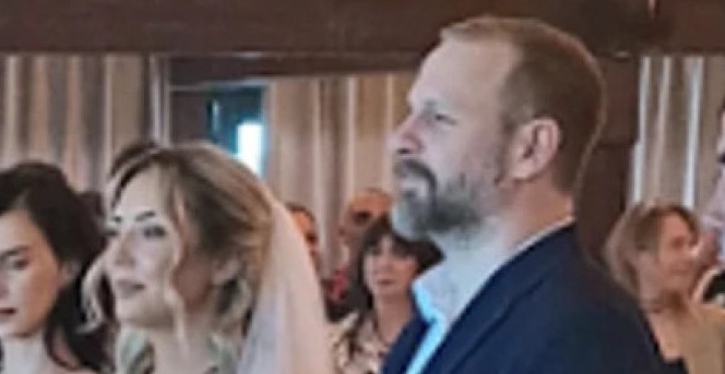 SKAJ VIKLER SE OŽENIO TREĆI PUT Supruga je prava lepotica, a evo čime se bavi i koliko je mlađa od njega (FOTO)