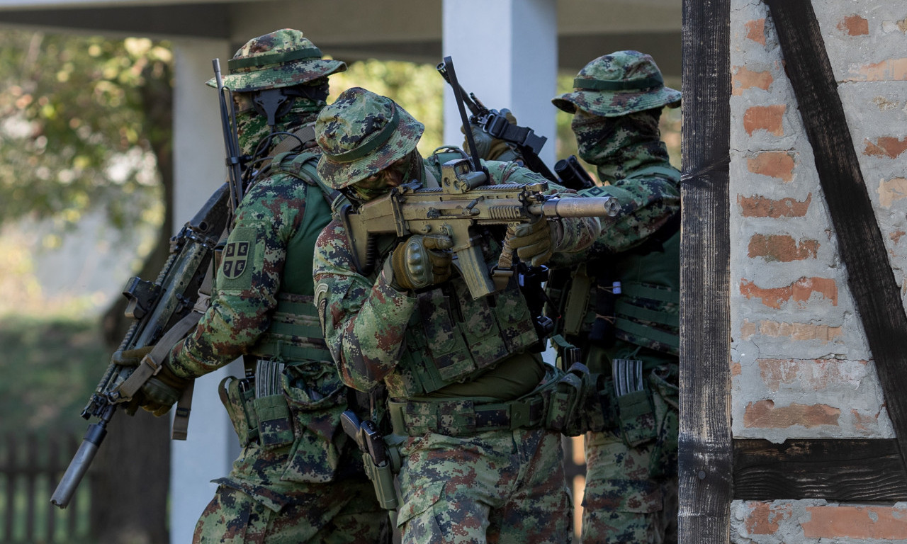 SVI MUŠKARCI ROĐENI OVE GODINE U SRBIJI MORAJU DA SE JAVE ZA VOJNU EVIDENCIJU! Evo šta kažu u Ministarstvu odbrane