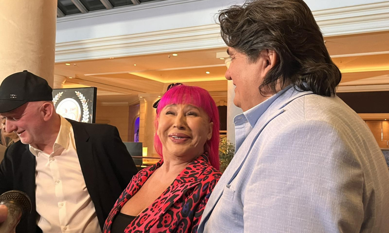 EVO POZIVNICE ZA SVADBU ZORICE I KEMIŠA! Glamurozan dizajn i detalj koji je svima zapao za oko! (FOTO)