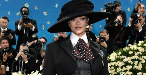 RIJANA TRUDNA PO TREĆI PUT Pre Met gale pokazala goli stomak i napravila potpuni haos! (FOTO+VIDEO)