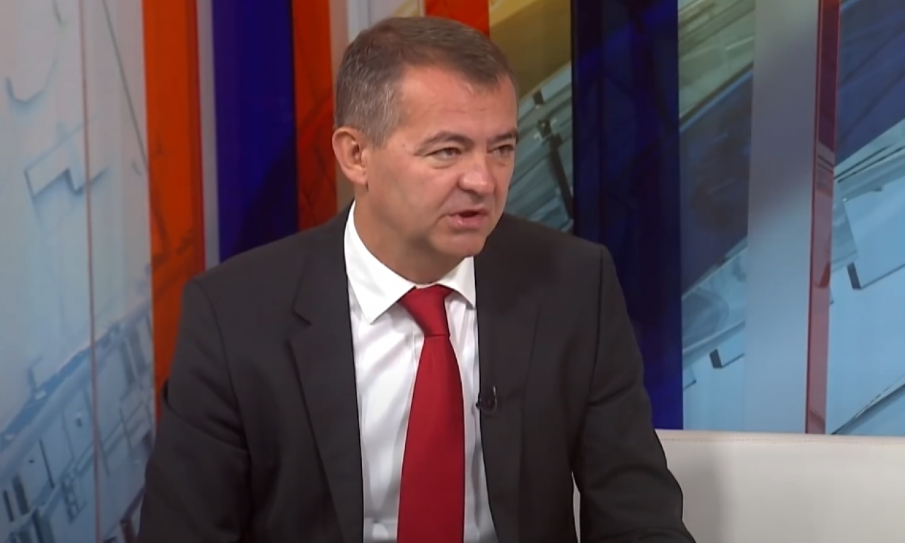 BIVŠI DRŽAVNI SEKRETAR KOJI JE BIO OPTUŽIVAN ZA IZNUDU I PRIMANJE MITA Evo ko je prebijeni Srbislav Cvejić