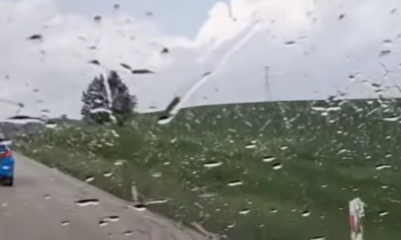 SMRZAVANJE U OVOM DELU SRBIJE: Temperatura pala na 13 stepeni, padao i grad!
