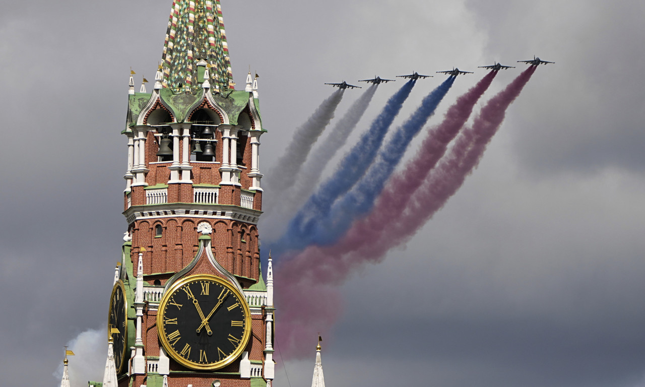 GOSTI PARADE U MOSKVI DOBIĆE POKLONE Evo kako će celu istoriju da spakuju u ranac!