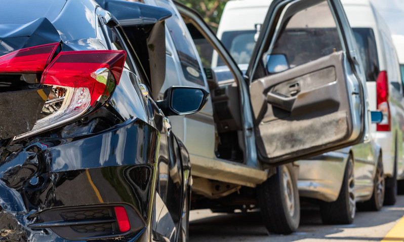 LANČANI SUDAR NA PANČEVAČKOM PUTU Četiri automobila učestvovala u udesu