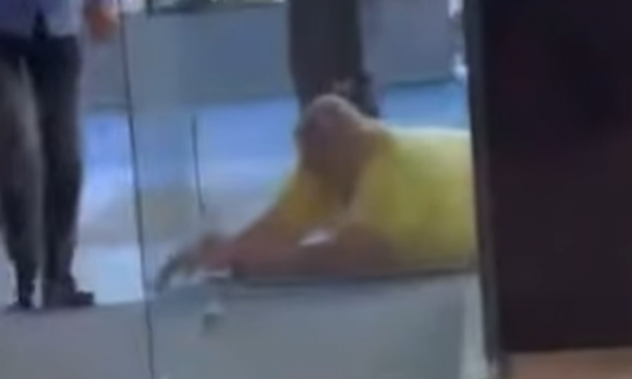 KAKO JE DOŠLO DO TUČE U KOJOJ JE PREBIJEN SAŠA MIRKOVIĆ? Ovo su detalji incidenta! (VIDEO)