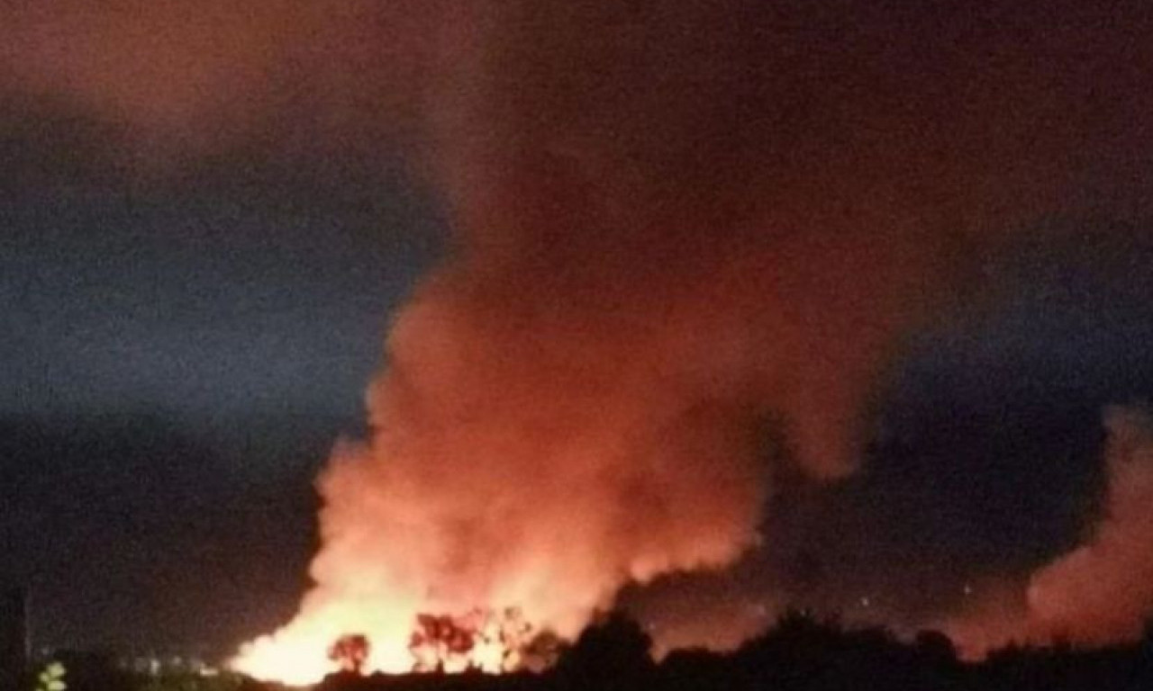 TOPOLA JE DANAS CRNA TAČKA: Vatra progutala vozilo (VIDEO)