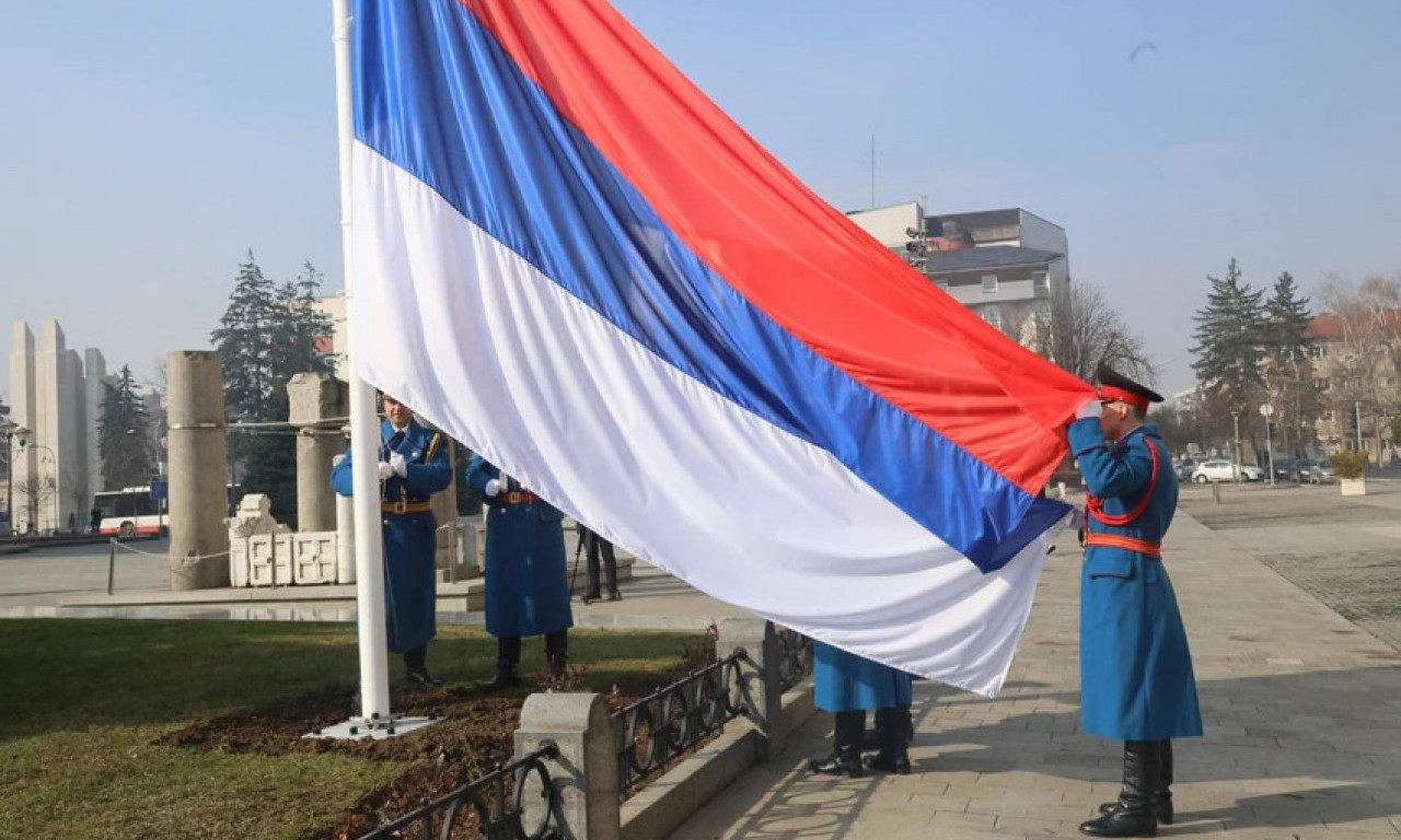 REPUBLIKA SRPSKA SLAVI DAN VOJSKE! Nemerljiv doprinos očuvanju Srpske