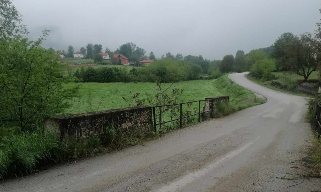 OVA DEONICA MOŽE DA VAS KOŠTA ŽIVOTA! Nema saobraćajnih znakovi, nevreme oštetilo i most - vozači, oprez!