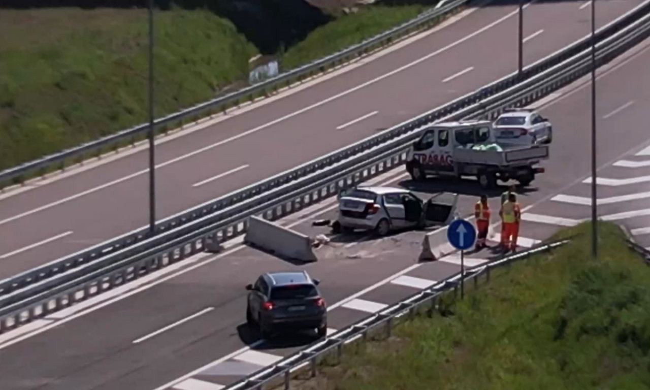 STARAC (86) SEO ZA VOLAN, VOZIO U KONTRA SMERU I IZAZVAO SUDAR Nezgoda na auto-putu Miloš Veliki