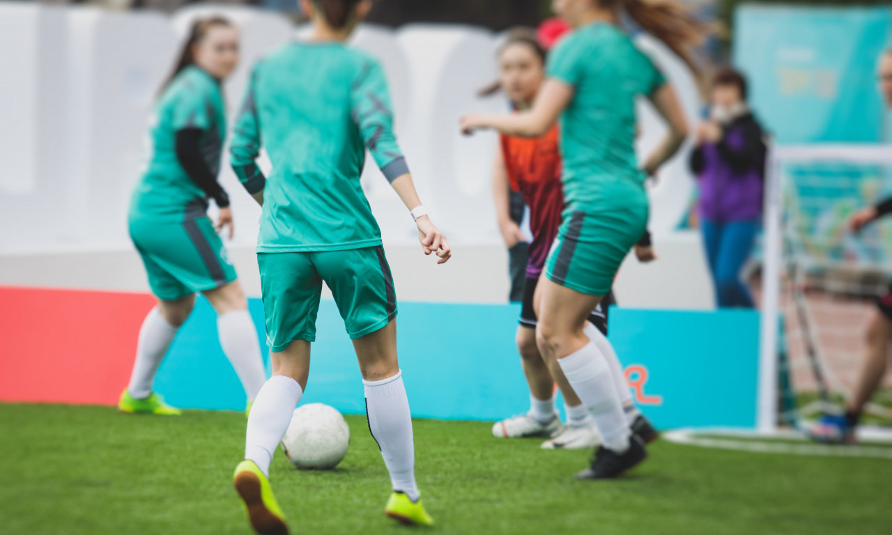 OPŠTA MAKLJAŽA FUDBALERKI U NIŠU! Stravične scene u srpskom fudbalu