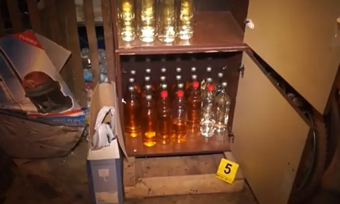 UHAPŠENA DVA NARKO DILERA Policija našla kilo i po kokaina, kriptovane telefone i to nije sve