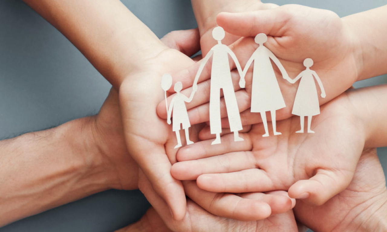 MEĐUNARODNI DAN PORODICE Temelj društva na klimavim nogama - vreme je da se vrati u centar pažnje