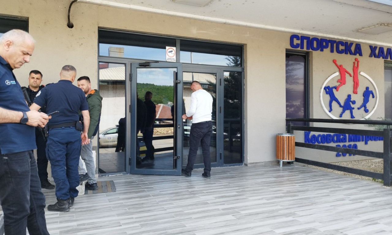 UPRAVNIK HALE SPORTOVA U KOSOVSKOJ MITROVICI: Tzv. kosovskoj policiji smetaju i slike srpskih sportista