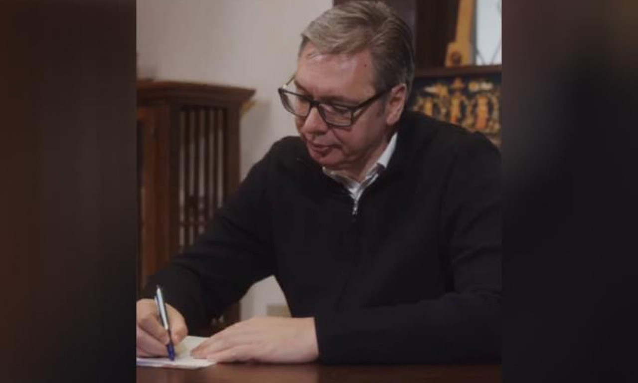 VUČIĆ STAVIO SVOJ POTPIS: Zvanično postao član, evo čemu se priključio predsednik Srbije (VIDEO)