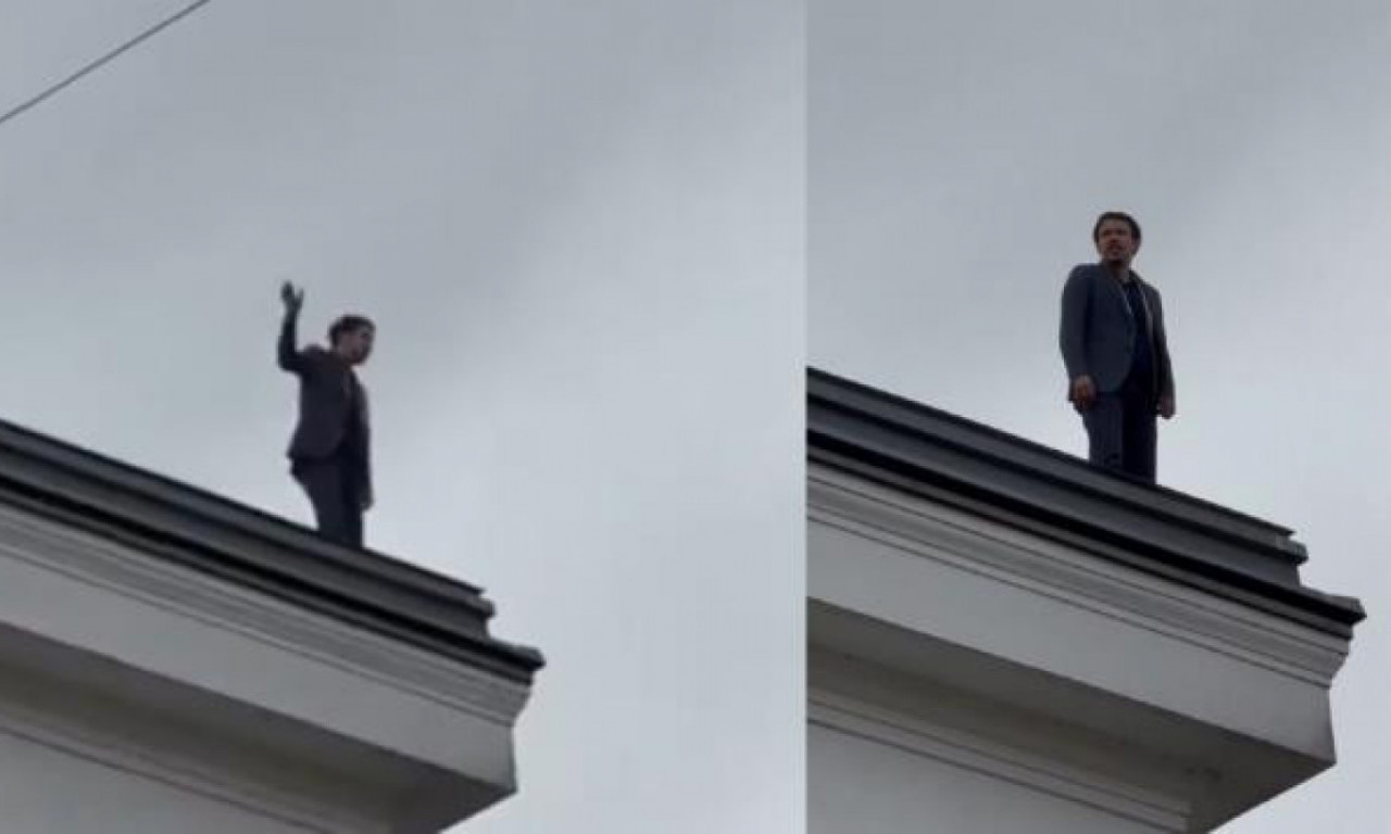 POJAVIO SE SNIMAK POSLANIKA KOJI JE PRETIO DA ĆE DA SKOČI SA SKUPŠTINE: Šokirani prolaznici u neverici gledali scenu!