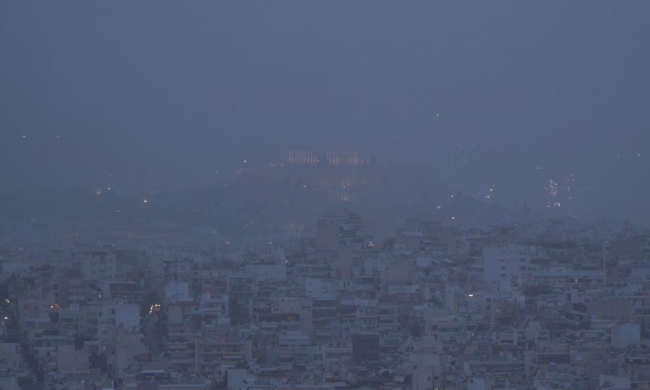 ŠTA SE TO DEŠAVA U ATINI? Zbog ovih fotografija svi su šokirani (FOTO)