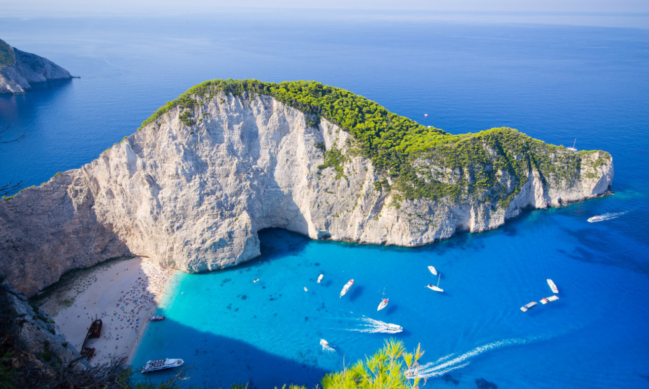 PRODAJA POLOVNE ROBE SVE POPULARNIJA TAMO GDE TO NE OČEKUJEMO: Manje se kupuje i meso
