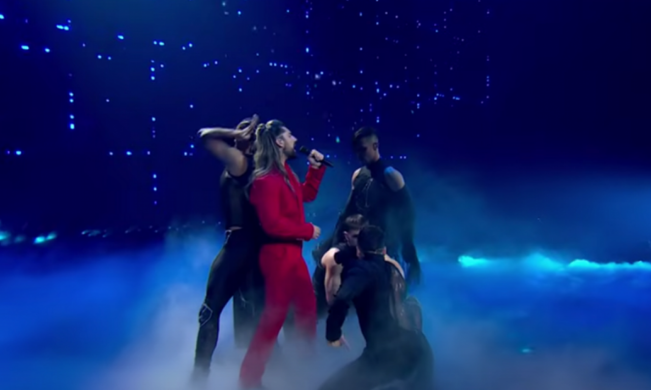 PRINC SE SA DELEGACIJOM VRAĆA U SRBIJU Poznato vreme kad stiže na aerodrom "Nikola Tesla"