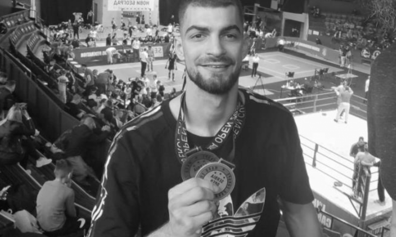 POZNATO KO JE MOTOCIKLISTA KOJI JE IZGUBIO ŽIVOT U KOVAČEVCU Bio je višestruki šampion u tekvondou!