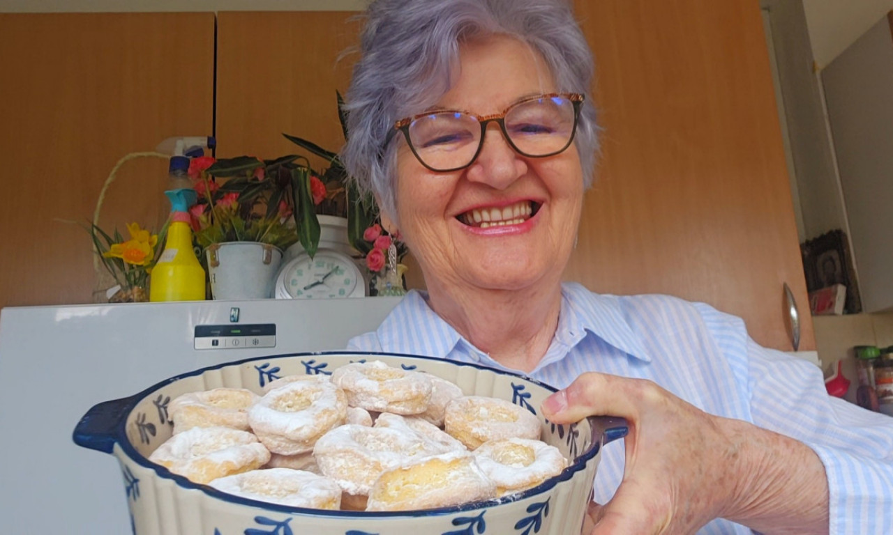 NEODOLJIVO MIRISNI I UKUSNI Nedelju započnite domaćim čajnim kolutićima baka Jele!